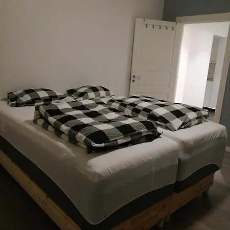 Flat In The Heart Of City, 2 Bedrooms - 2 Big Beds 卑爾根