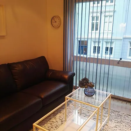 아파트 Flat In The Heart Of City, 2 Bedrooms - 2 Big Beds *
